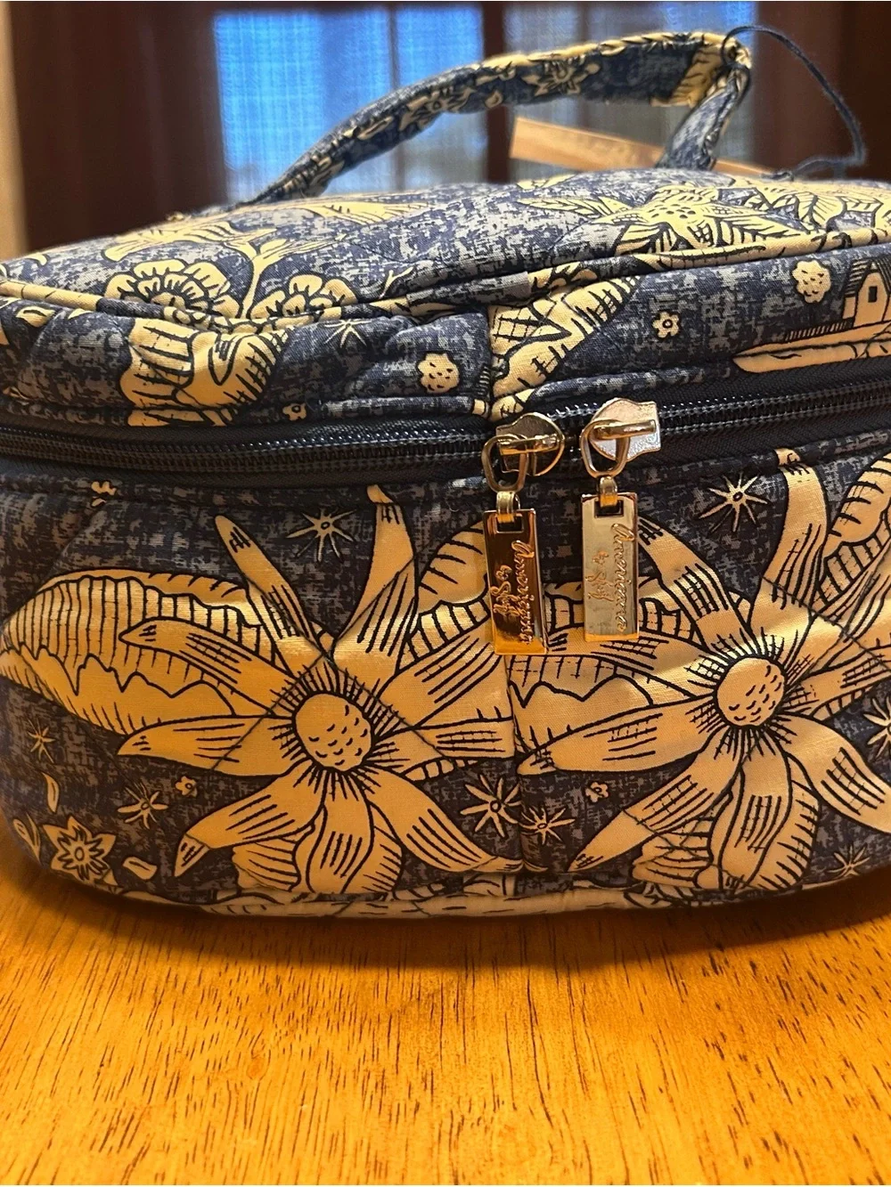New Americana by Sharif Blue Floral Quilted Zippered Cosmetic Travel Case